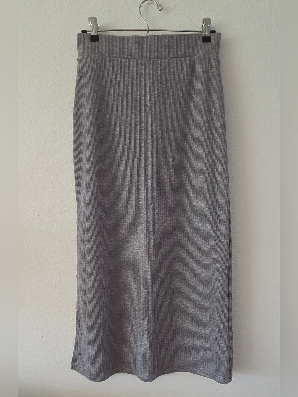 HALARA Gray Ribbed Maxi Skirt with Side Slit - Picture 6 of 12